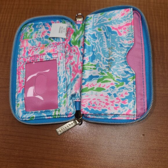 Lilly Pulitzer Womens Coral Patterned Zip Wallet - Picture 2 of 3